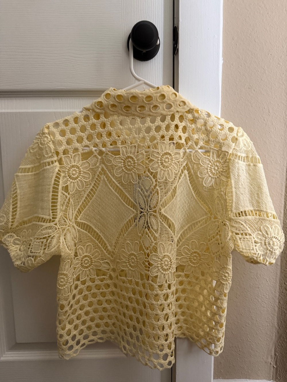 L.E.I. Yellow Crochet Button-Down Shirt - Picture 4 of 4